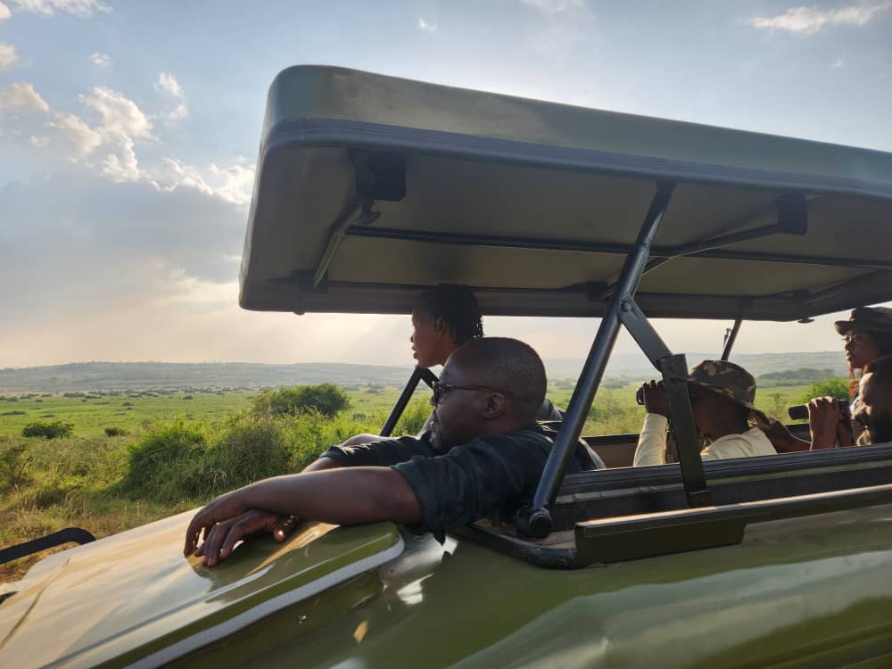 Discover the best weekend road trips from Kigali by rental car, including scenic drives, nature spots, and easy getaways across Rwanda.