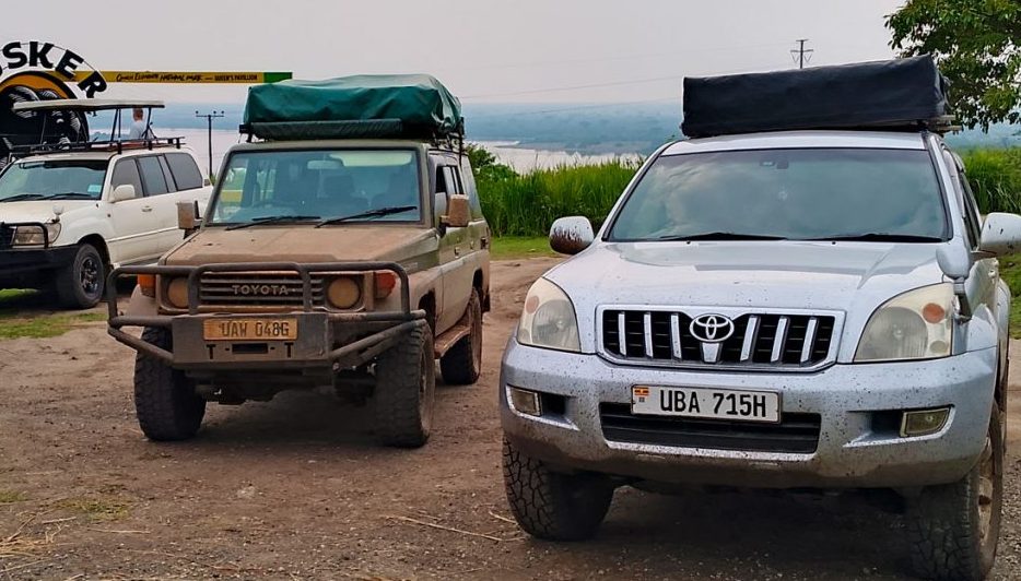 Get practical Rwanda rainy season self drive tips: best routes, 4x4 choices, tire checks, time buffers, and safe driving advice for road trips from Kigali.